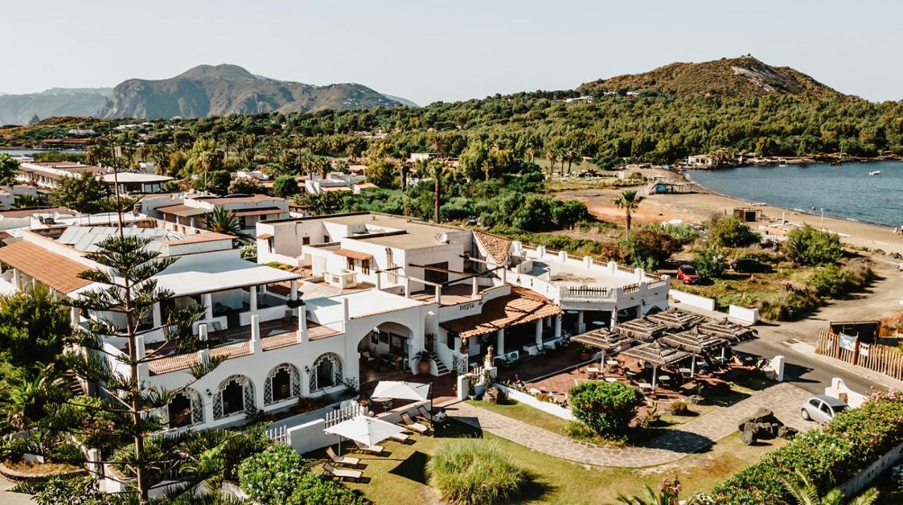 Hotel Rojas Vulcano  Exterior photo